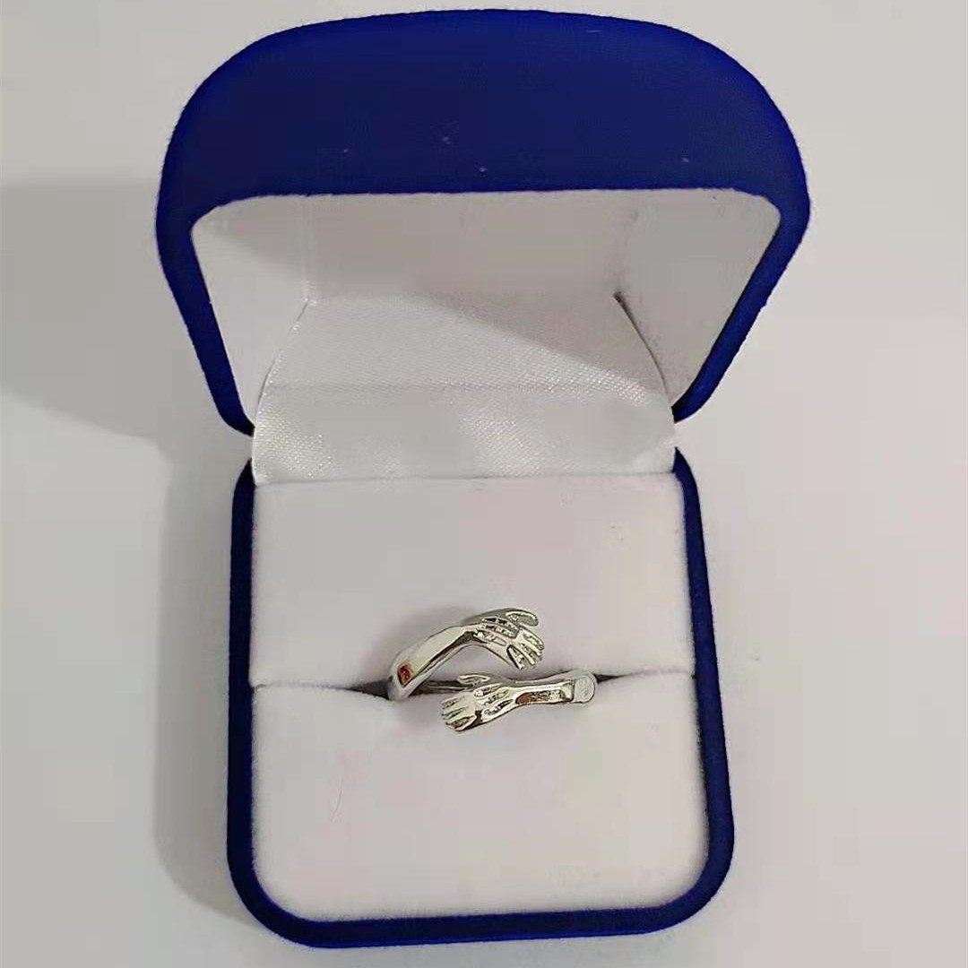 Simple And Creative Love Hands Embracing Ring - Image 3