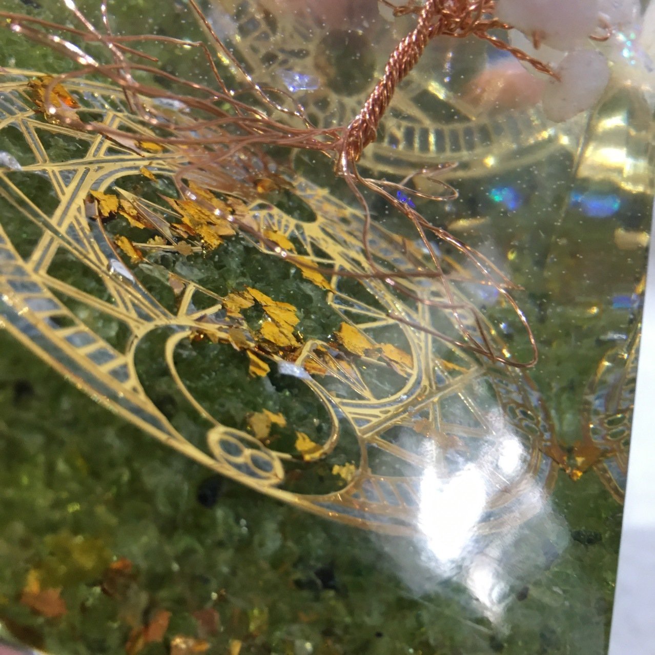 Natural Crystal Crushed Stones Fortune Tree Augan Energy Pyramid Outlet Orders Hot Sale - Image 4